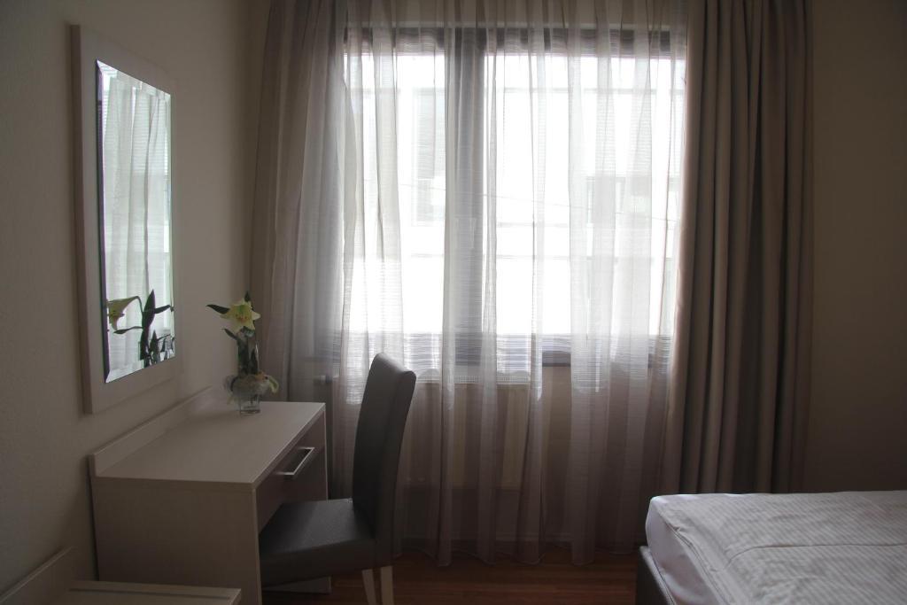 Hotel Centro Stuttgart Værelse billede